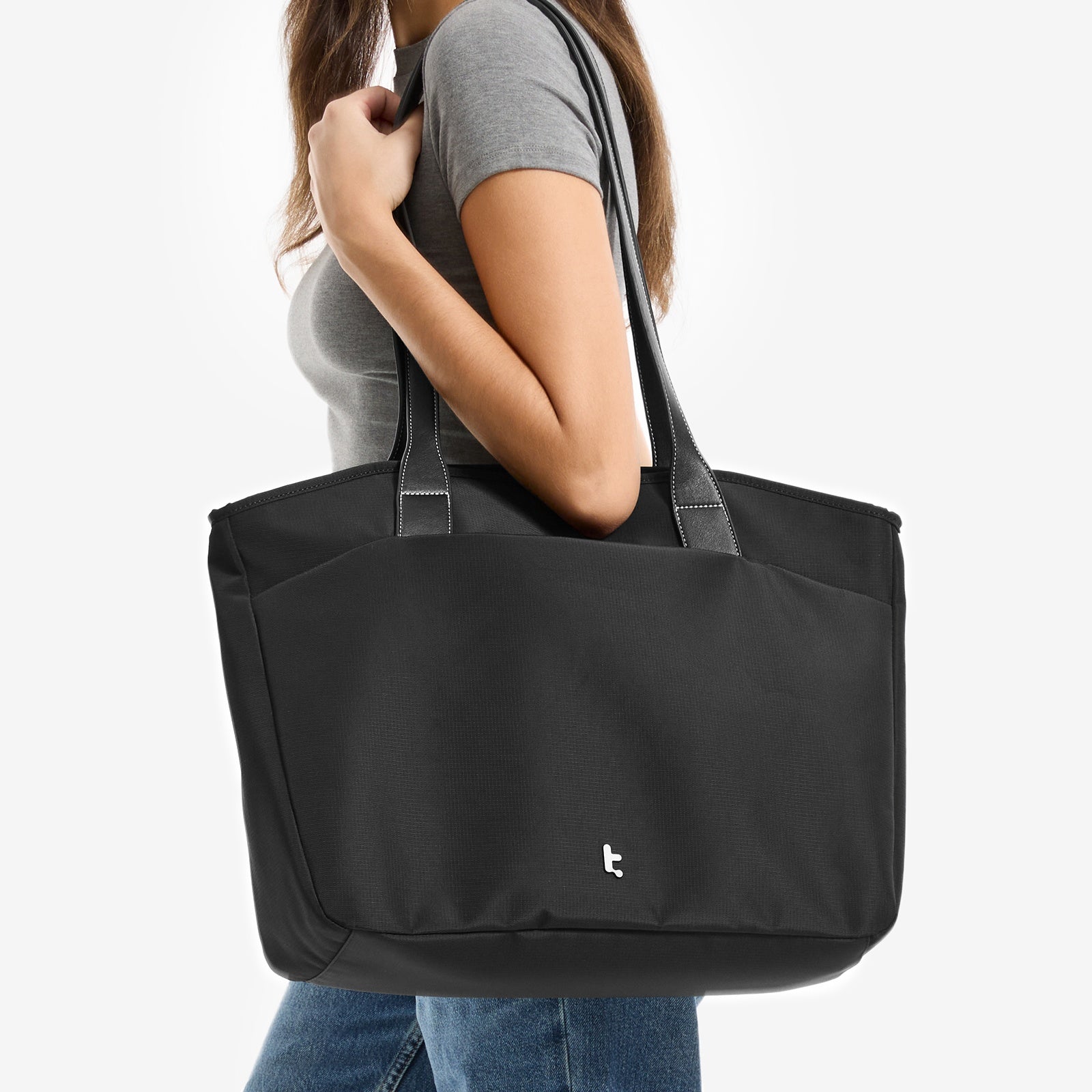 tomtoc-tote-storage-set-versatile-t23-18l-laptop-tote-bag-light-t12-accessory-po image 3