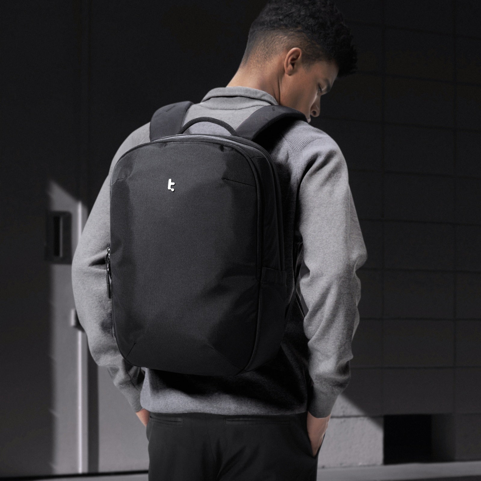 tomtoc-urbanex-t65-laptop-rucksack-20l-17-32-x-12-20-x-6-5-5l-fronttasche-15l-ha image 3