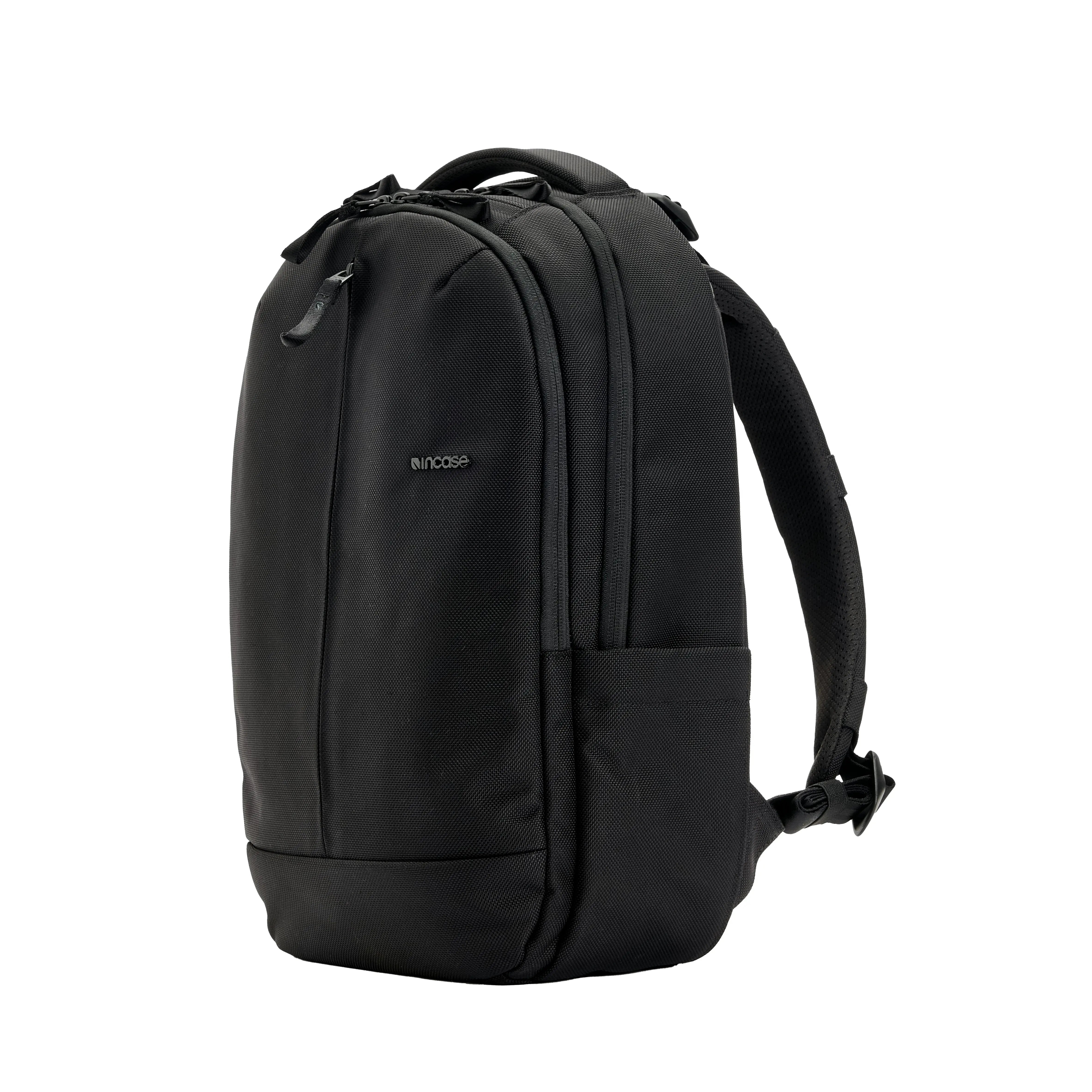 incase-tracks-backpack-18l-cordura-rucksack-mit-16-zoll-macbook-pro-fach image 4