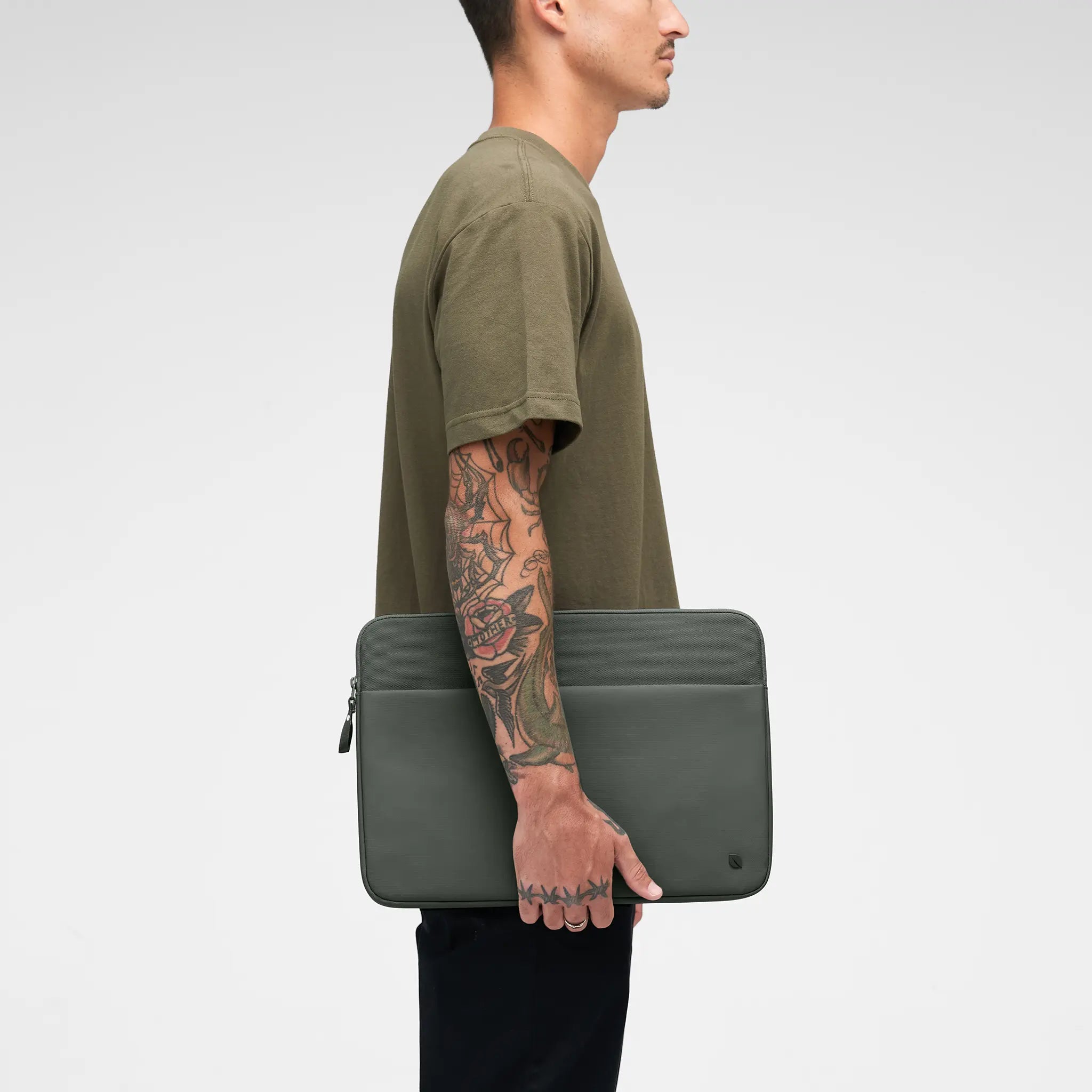 incase-a-r-c-sleeve-f-r-16-zoll-laptop-recyceltes-polyester-ykk-rei-verschl-sse- image 2