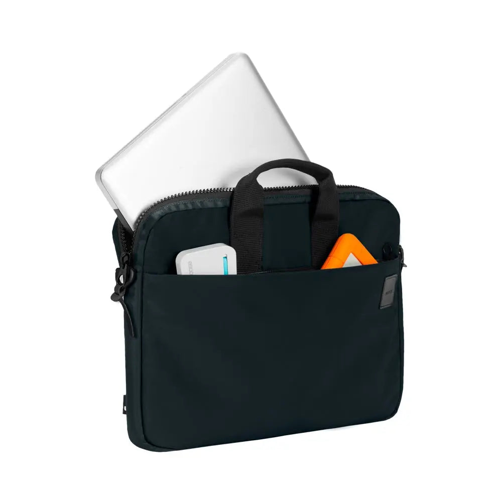 incase-compass-brief-13-inch-with-flight-nylon-3l image 2