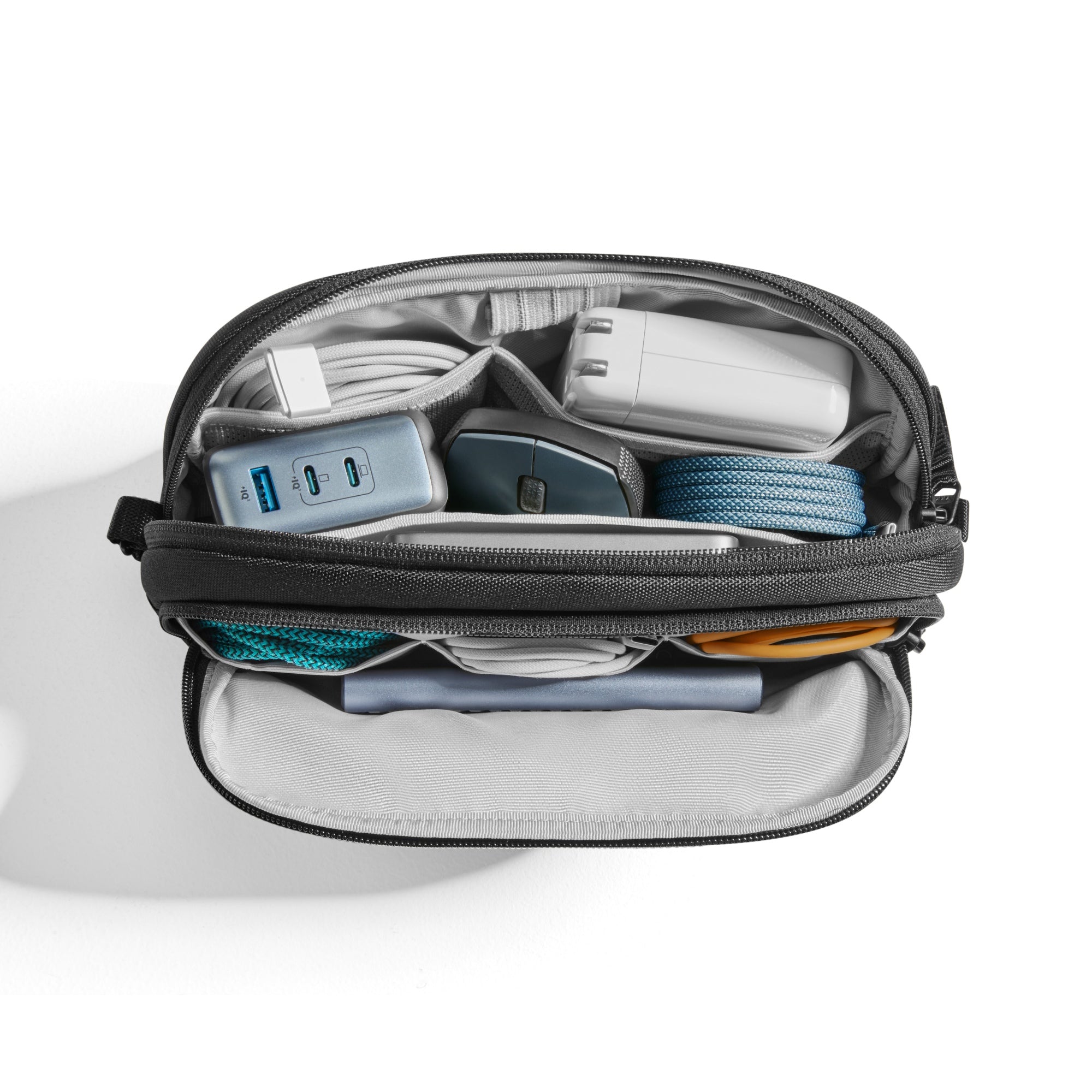 tomtoc-light-t12-electronic-accessory-pouch-1-8-l-rpet-600d-polyester image 3
