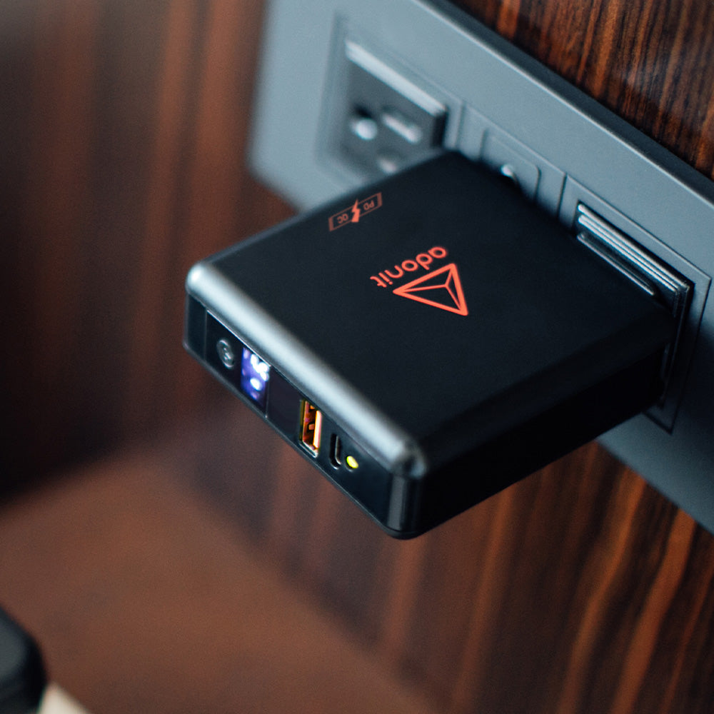 adonit-travelcube-pro-18w-usb-c-pd-ladeger-t-mit-10w-qi-wireless-charger-und-wel image 2