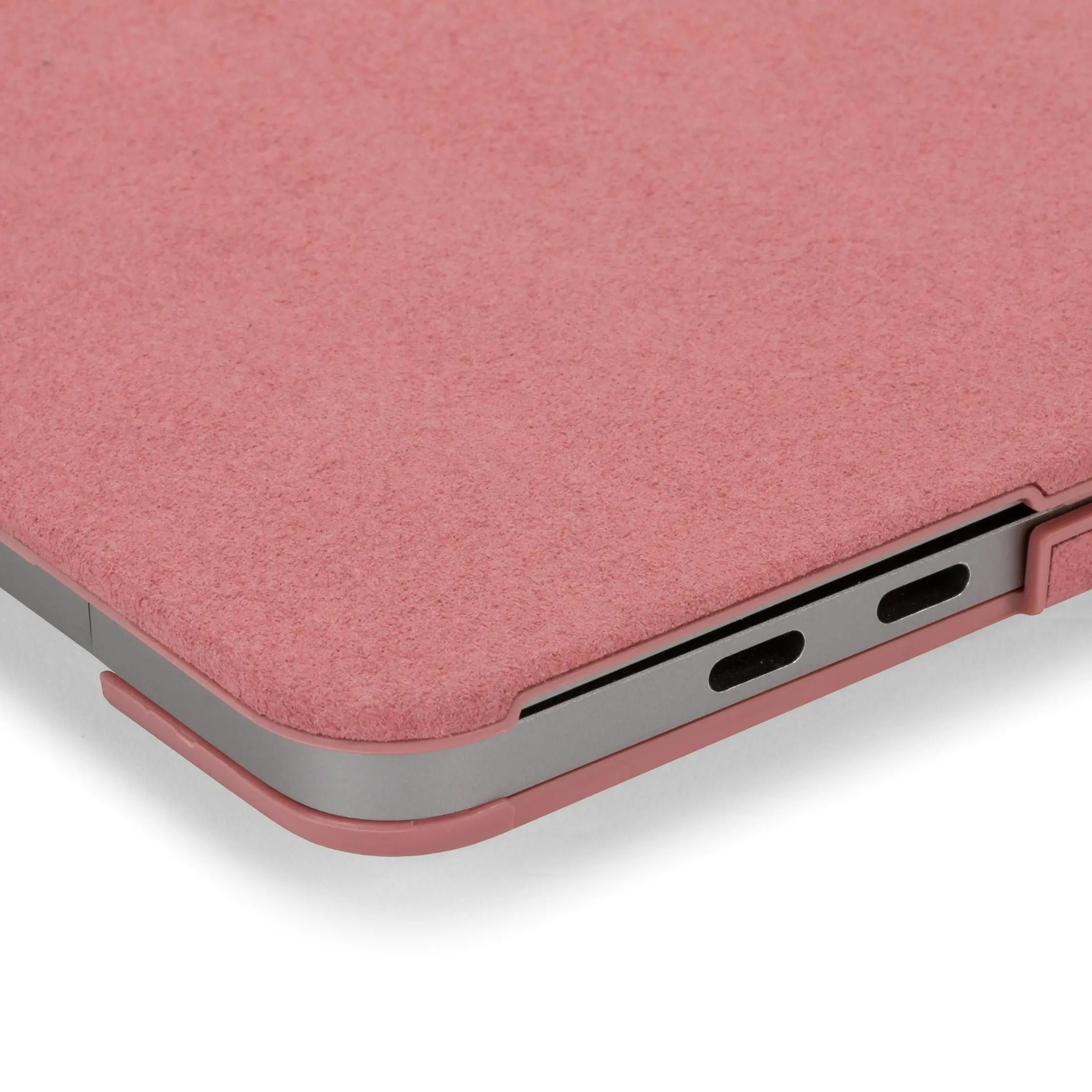 incase-textured-hardshell-mit-nanosuede-f-r-macbook-pro-15-2016-2019 image 5