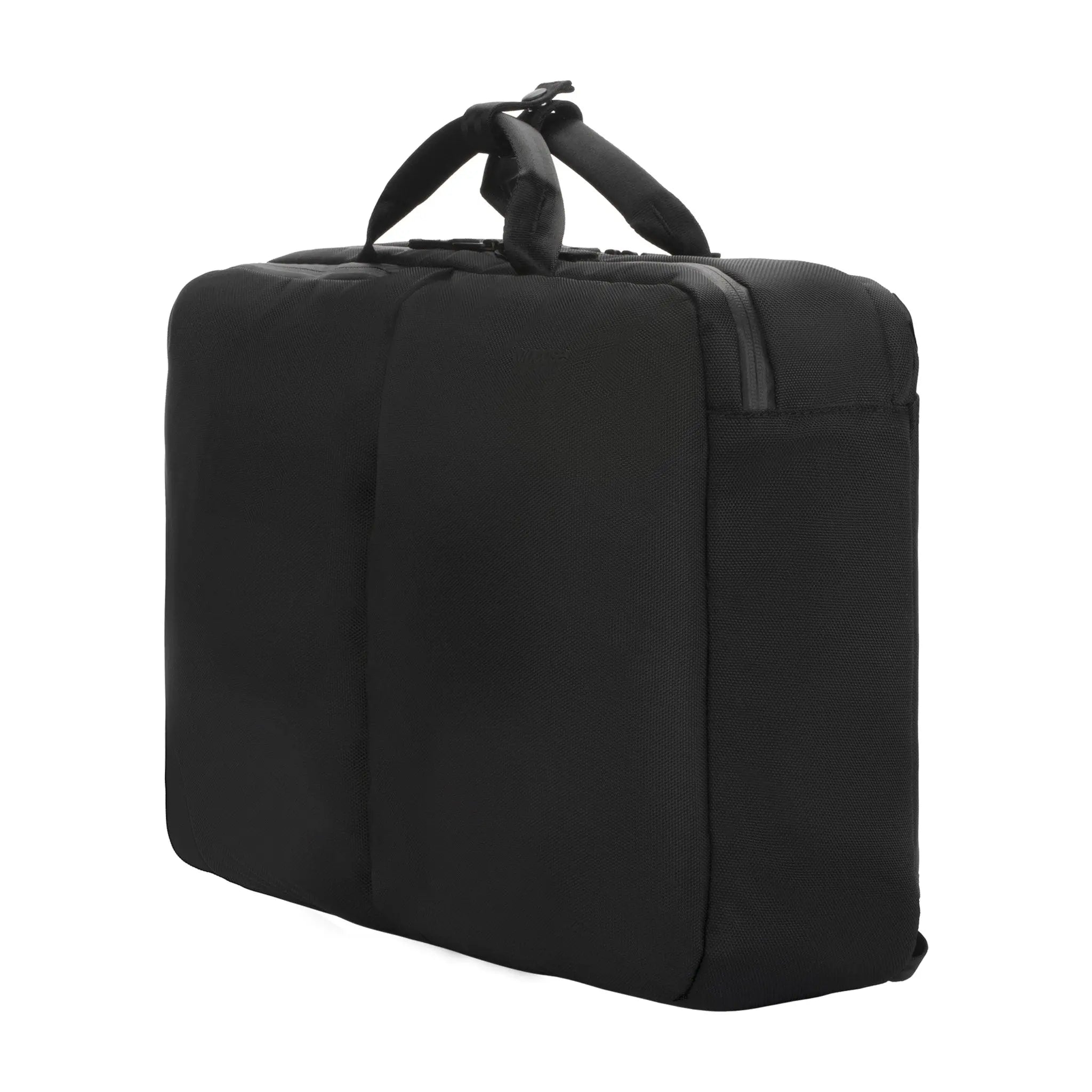 incase-two-way-convertible-brief-and-backpack image 2