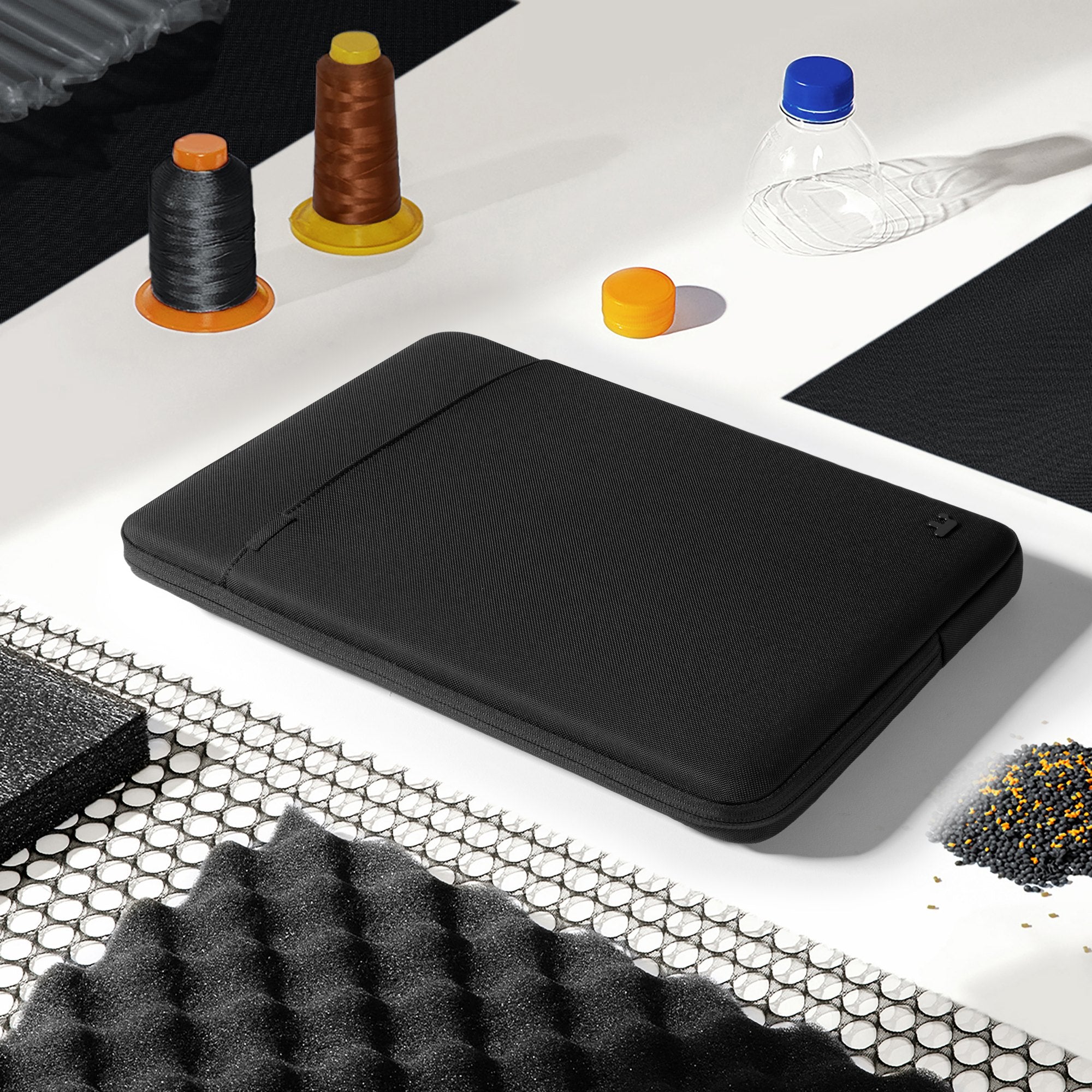 tomtoc-defender-a13-premium-protective-laptop-sleeve image 5