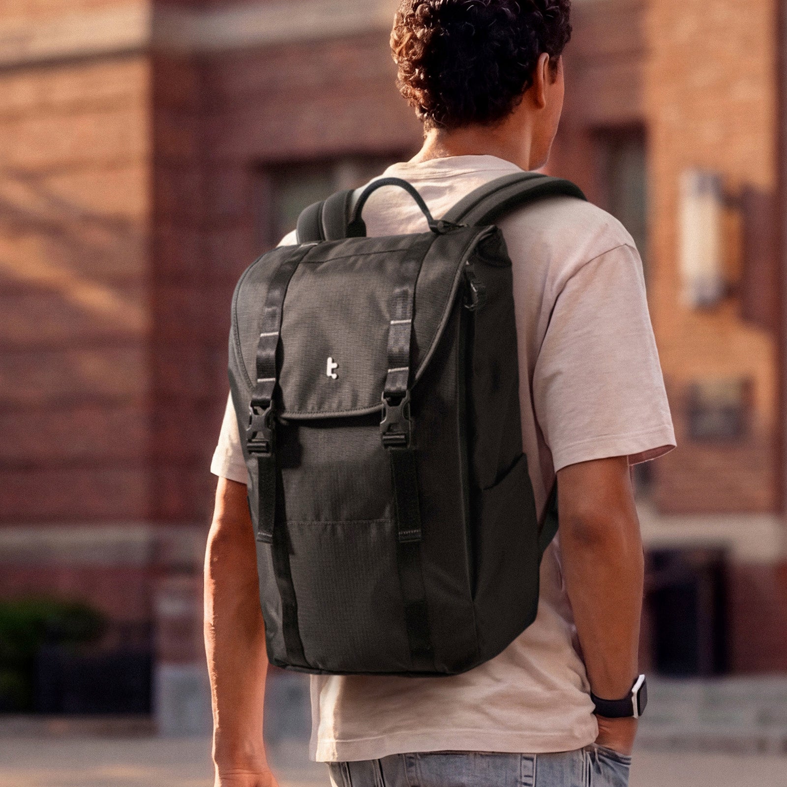 tomtoc-vintpack-ta1-liteway-laptop-rucksack-22l-vintage-rucksack-f-r-13-5-14-4-z image 4