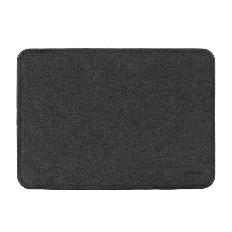 incase-icon-sleeve-f-r-16-zoll-macbook-pro-tensaerlite-bumper-magnetverschluss image 4