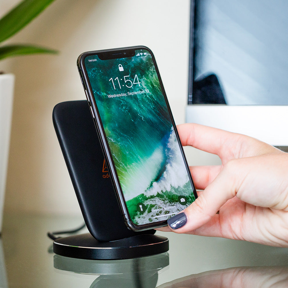 adonit-wireless-fast-charging-stand-kabellose-ladestation-f-r-hoch-und-querforma image 3