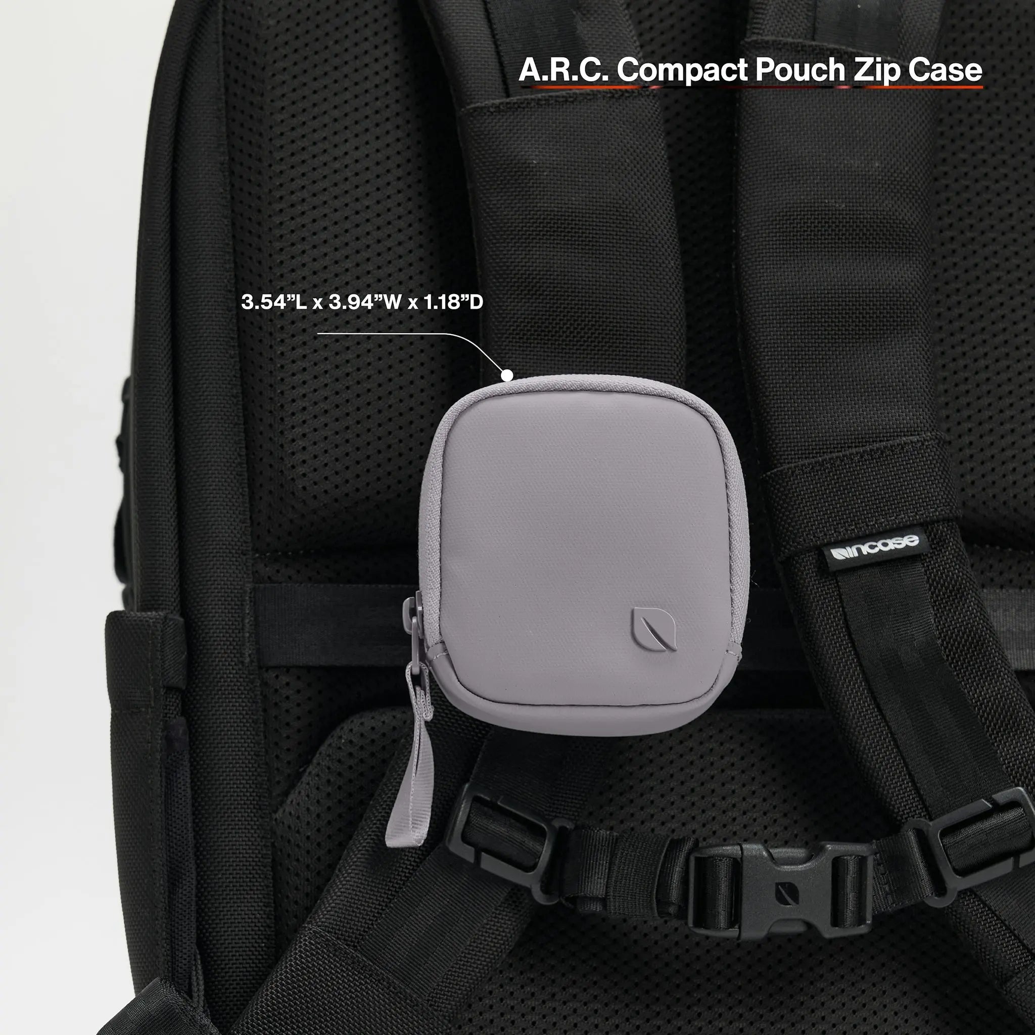 incase-a-r-c-compact-pouch-respun-recycling-polyester-abnehmbare-tasche image 5