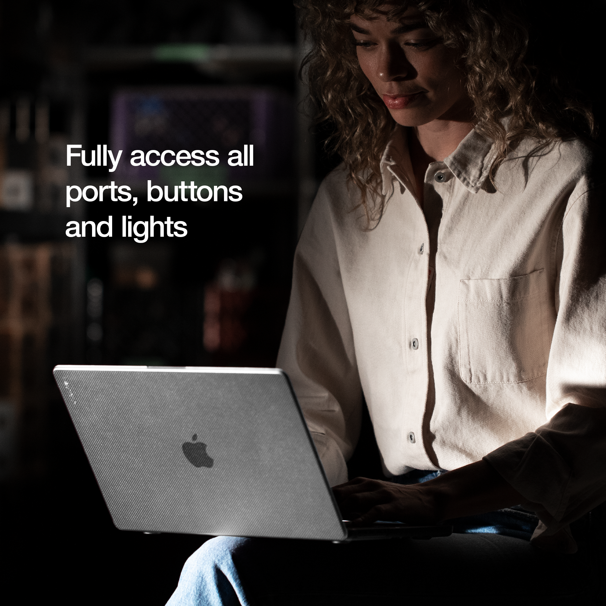 incase-dots-hardshell-mit-makrolon-f-r-macbook-pro-16-transparent-schwarz image 5