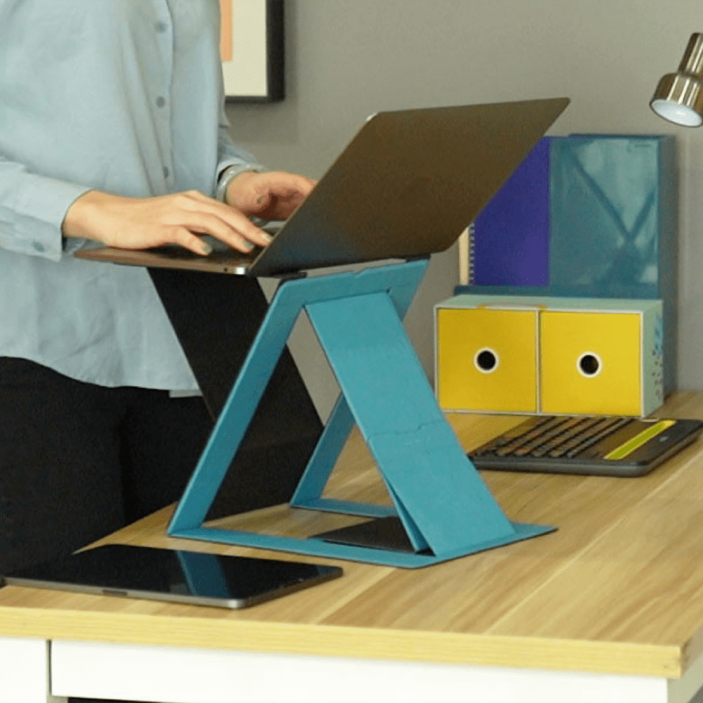 moft-sit-stand-laptop-desk-mobiler-laptopst-nder-f-r-sitzen-und-stehen image 4