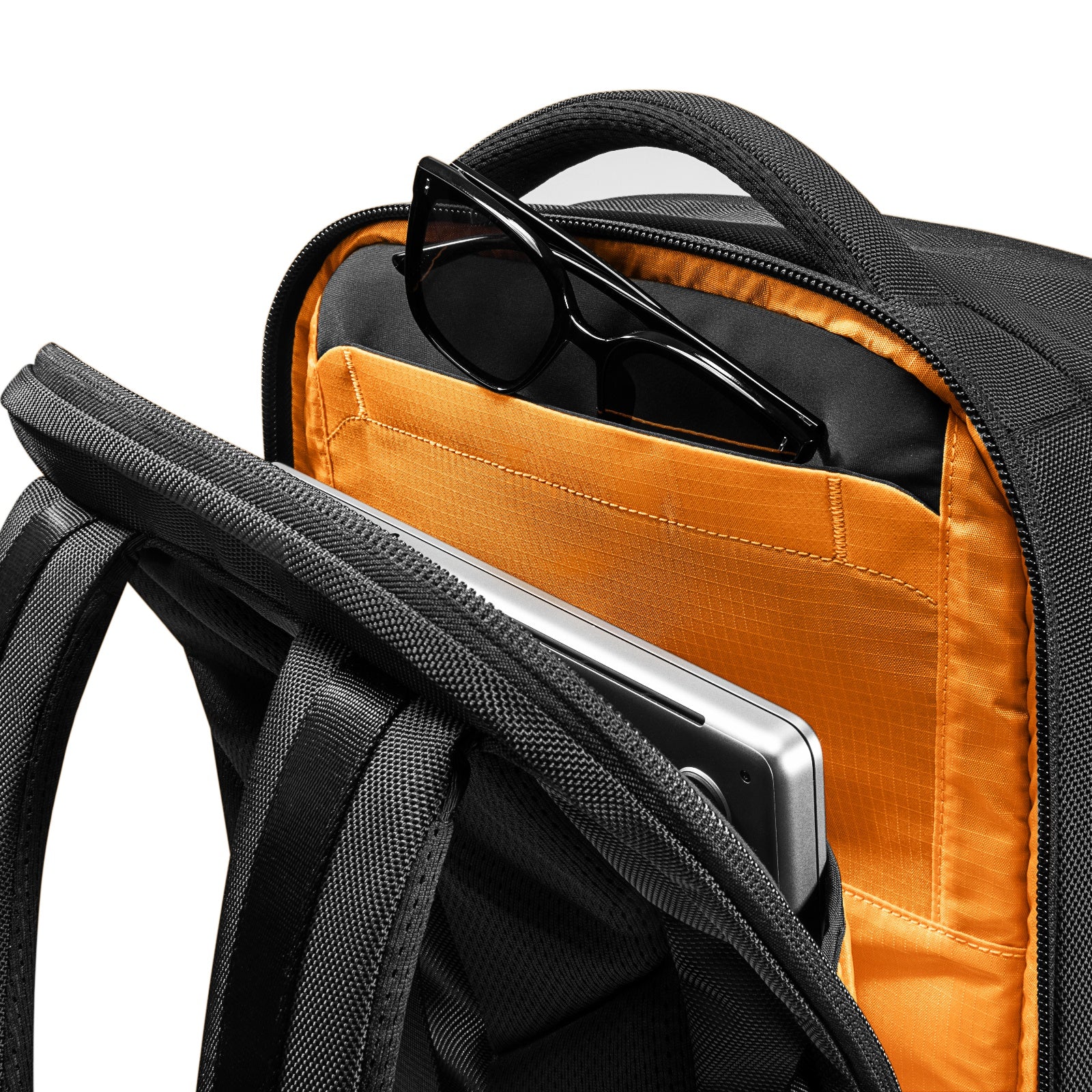 tomtoc-urban-x-pac-bundle-techpack-t73-rucksack-30l-sling-bag-f-r-16-macbook-pro image 7