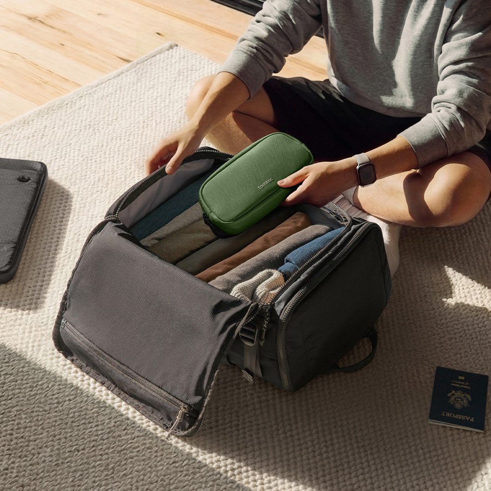 tomtoc-navigator-t69-travel-backpack-ryanair-konform-15-7-x-11-8-x-7-9 image 7