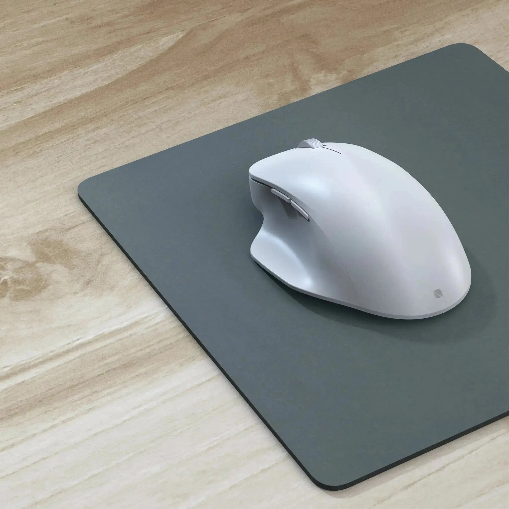 incase-designed-by-microsoft-bluetooth-ergonomic-mouse image 8