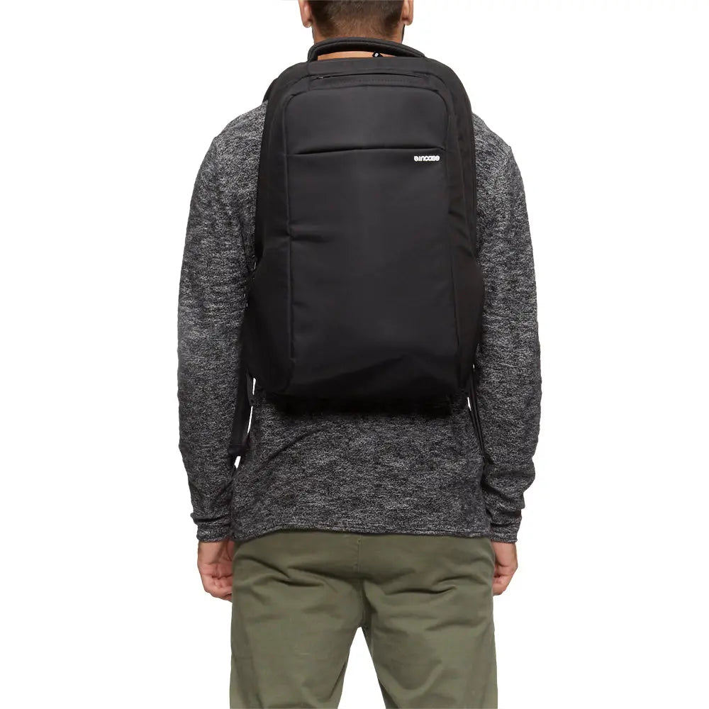 incase-icon-slim-backpack-19l-f-r-16-zoll-laptops-mit-gepolstertem-laptopfach-un image 2
