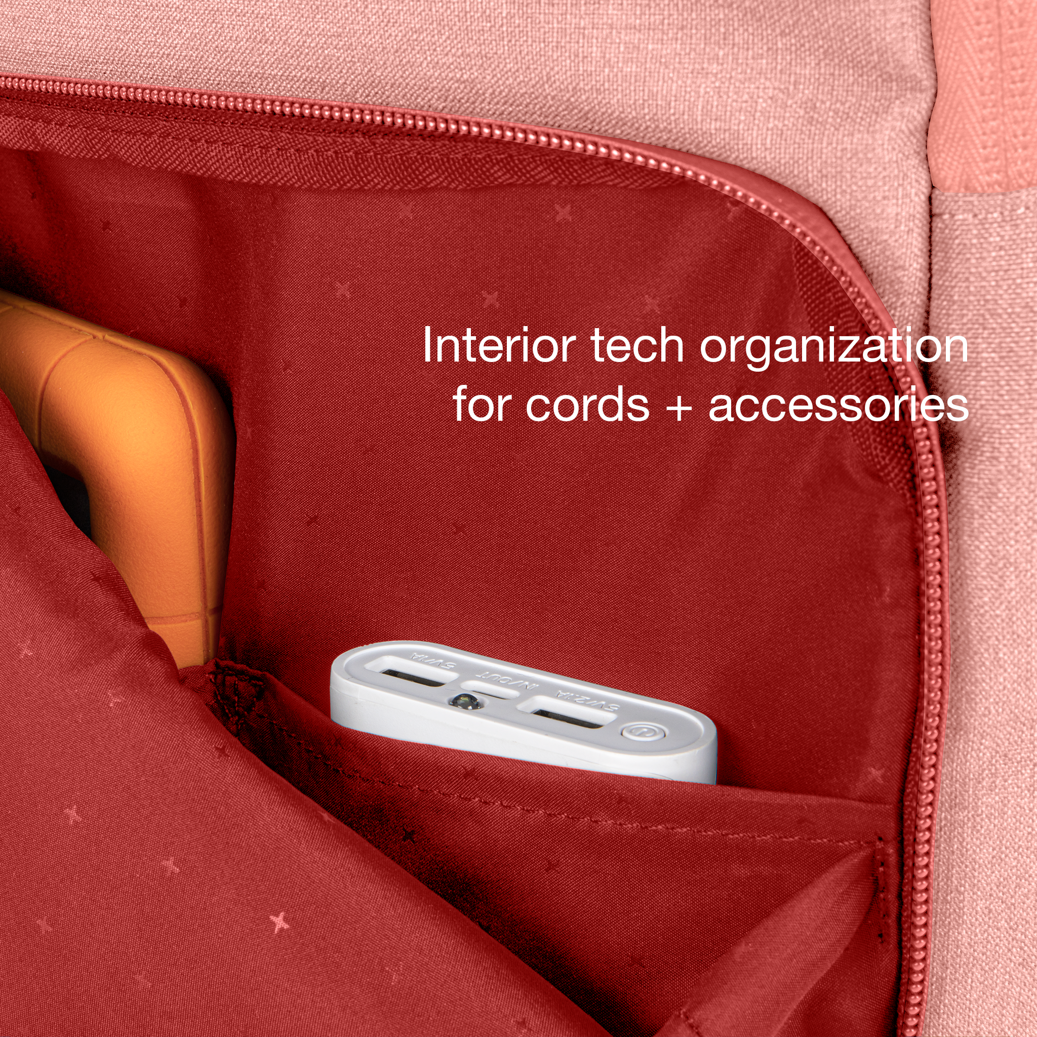 incase-facet-backpack-20l-asymmetrisches-design-airtag-fach-wasserresistent image 6