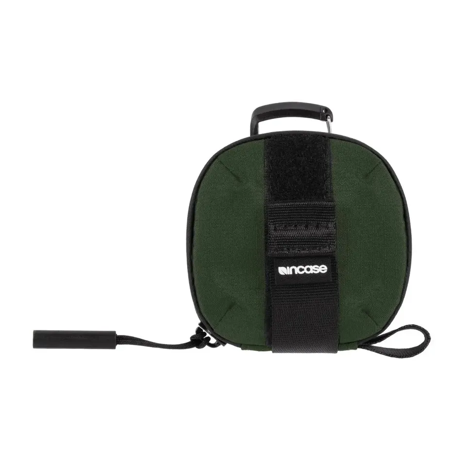 incase-transfer-earbuds-case-hartschalen-etui-mit-karabiner-f-r-kabelloses-laden image 1