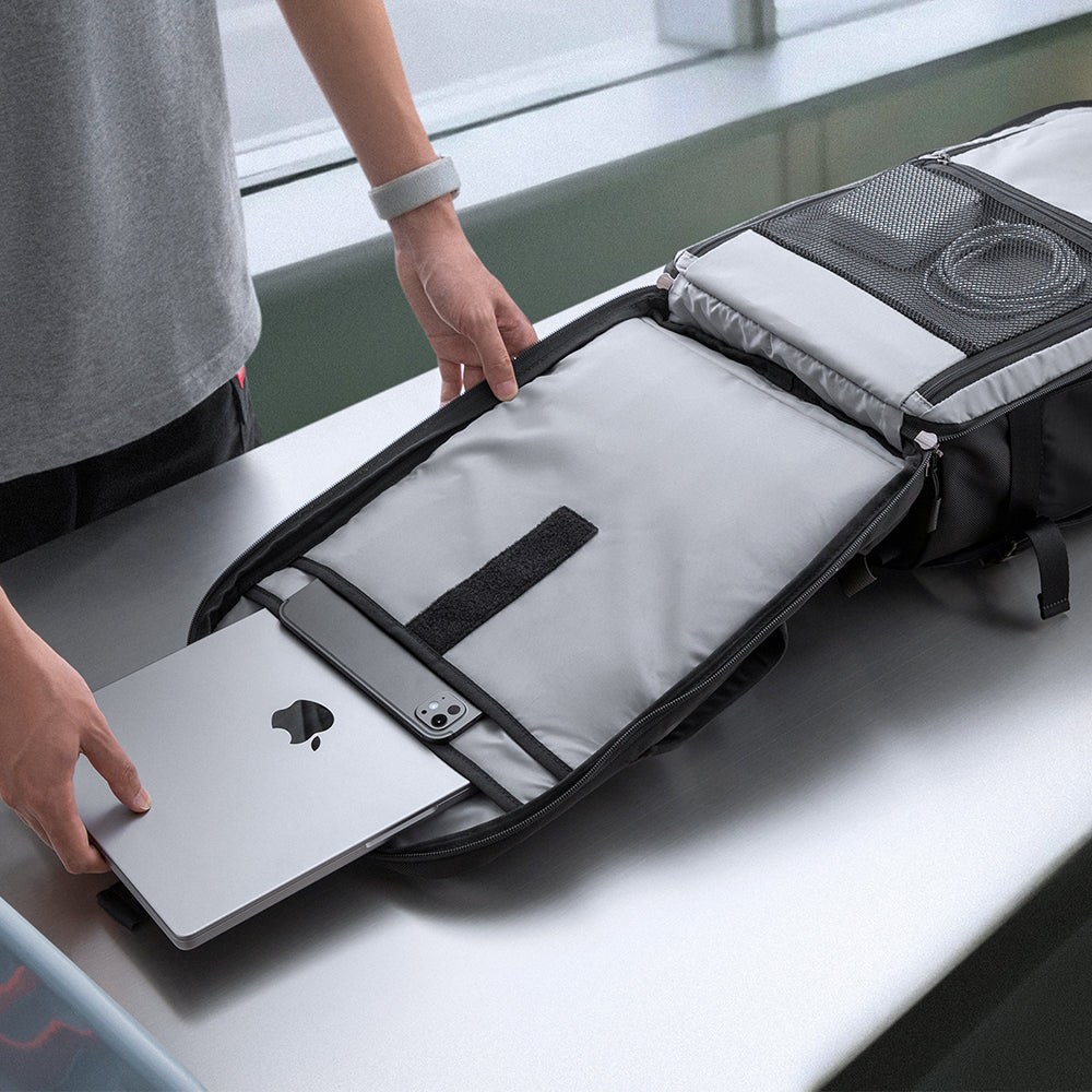 tomtoc-navigator-t66-liteway-travel-laptop-rucksack-40l image 8