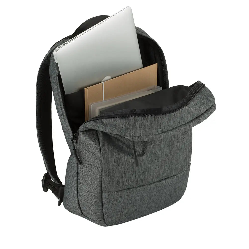 incase-city-compact-backpack-18l-rucksack-mit-16-zoll-laptopfach-und-faux-fur-sc image 3